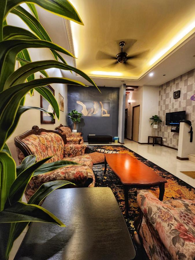 Staylena Klebang Melaka Homestay - Musliem Unit Екстер'єр фото